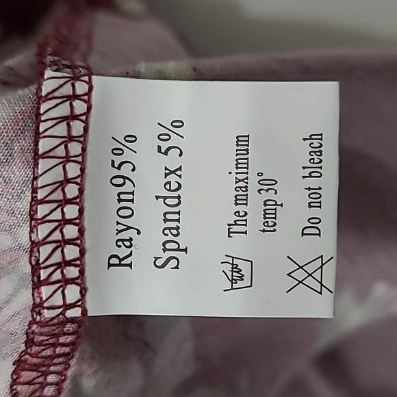 NWT Awuliffan Burgundy Floral Tunic size XXL - Picture 6 of 9